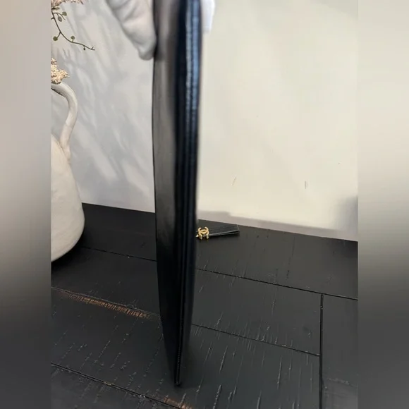 Chanel Gabrielle O Case Clutch Aged Calfskin - Picture 7 of 10